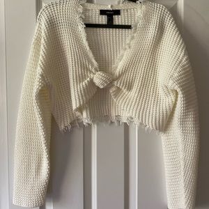 Forever 21 Cropped Sweater
US Size S